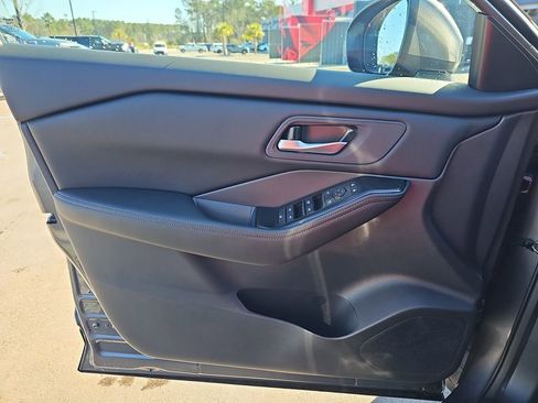 New 2026 Nissan Rogue SV image 30