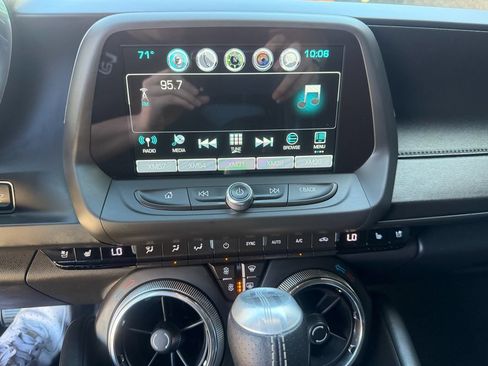 Used 2018 Chevrolet Camaro SS w/ LPO, Ground Effects Package RWD image 32