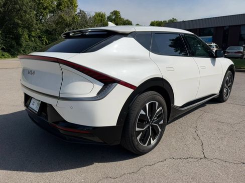Used 2023 Kia EV6 Wind w/ Wind Technology Package AWD/4WD image 4