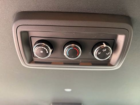 Used 2019 Dodge Grand Caravan SXT image 27