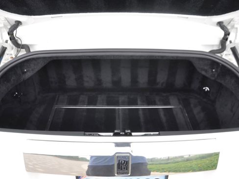 Used 2009 Rolls-Royce Phantom Coupe image 38