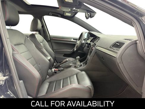 Used 2018 Volkswagen GTI 4-Door FWD image 17