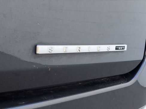 Used 2024 Jeep Wagoneer L Series II w/ Flexible Seating Group image 7