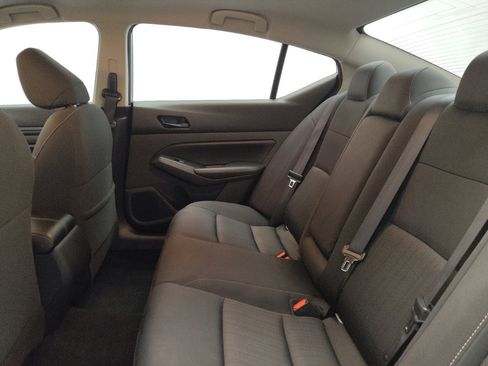 Used 2024 Nissan Altima 2.5 SV image 18