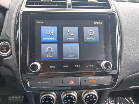 Used 2021 Mitsubishi Outlander Sport SE FWD image 19