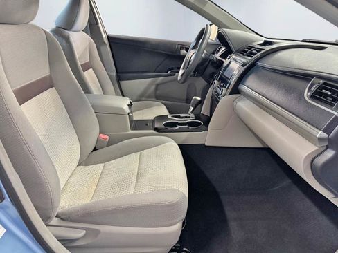 Used 2012 Toyota Camry LE FWD image 18