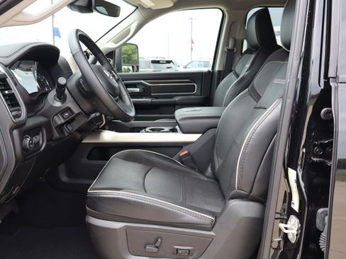 Used 2024 RAM 3500 Laramie w/ Safety Group AWD/4WD image 9