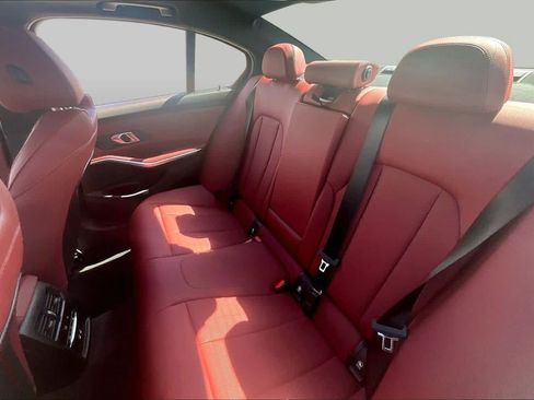 Used 2025 BMW 330i Sedan RWD image 19