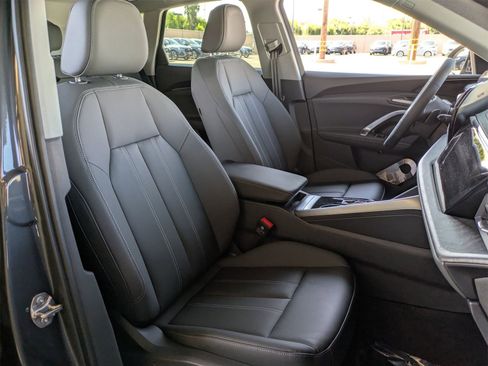 New 2025 Audi Q5 Premium image 10