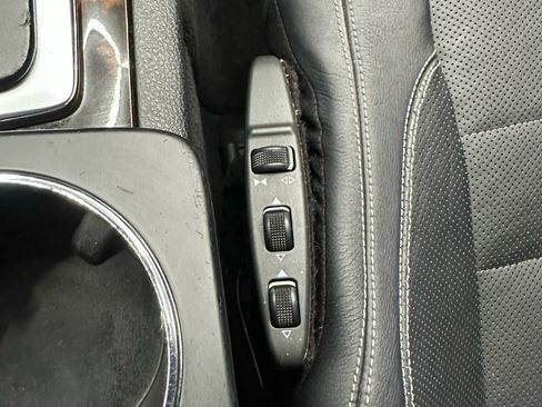 Used 2012 Mercedes-Benz E 350 4MATIC Coupe w/ Premium 2 Pkg image 22