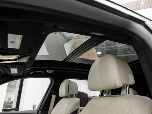 Used 2024 BMW ALPINA XB7 image 9