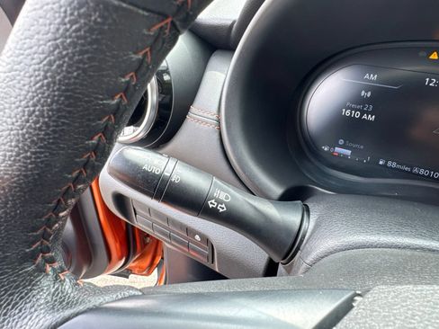 Used 2022 Nissan Kicks SR w/ Premium Package FWD image 21