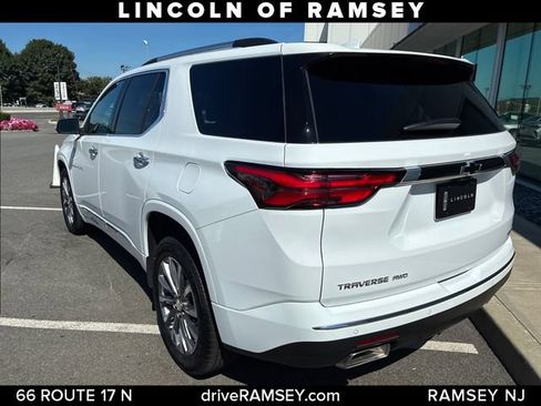 Used 2023 Chevrolet Traverse Premier AWD/4WD image 3