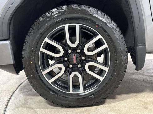 Used 2021 GMC Sierra 1500 AT4 w/ AT4 Preferred Package AWD/4WD image 27