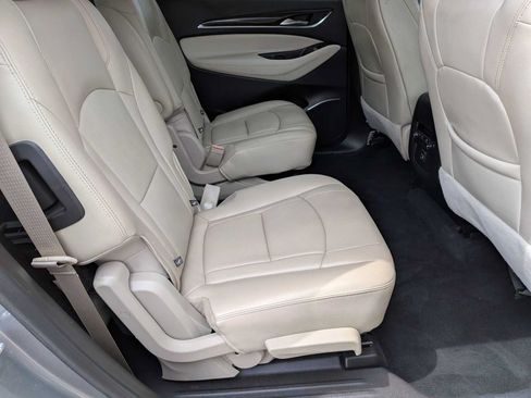 Used 2024 Buick Enclave Essence AWD/4WD image 19
