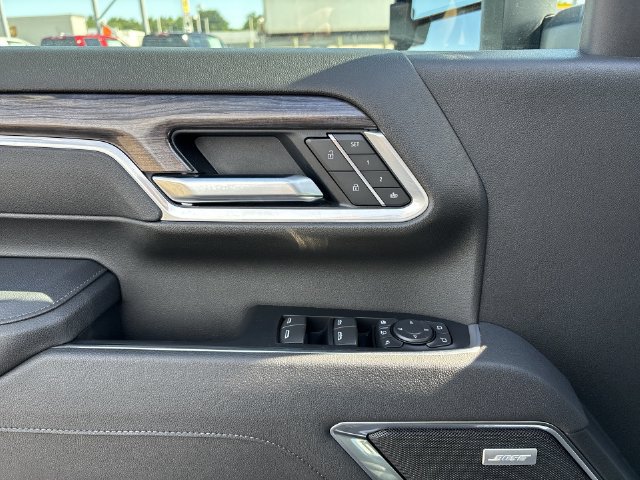 Used 2026 Chevrolet Silverado 2500 LTZ w/ LTZ Convenience Package AWD/4WD image 24