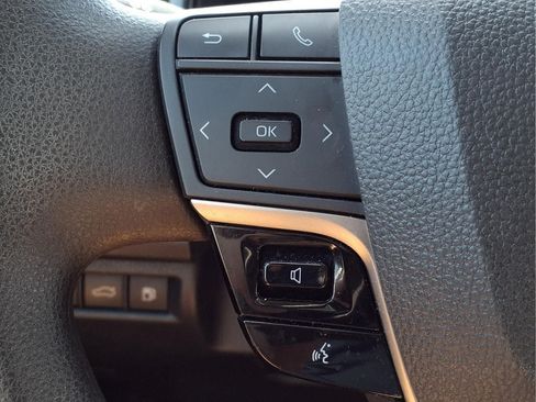 Used 2025 Toyota Camry LE FWD image 22