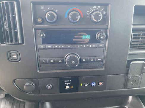 Used 2023 GMC Savana 2500 Extended w/ Driver Convenience Package RWD image 16