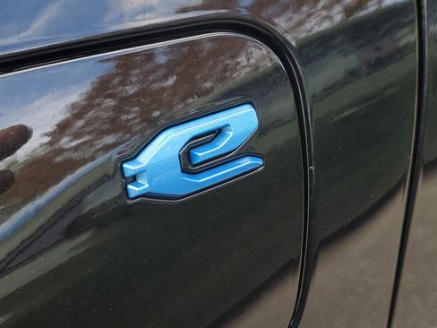 Used 2022 Jeep Grand Cherokee Summit w/ Advanced Protech Group IV image 4