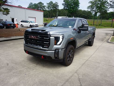 Used 2024 GMC Sierra 2500 AT4 w/ AT4 Premium Plus Package AWD/4WD image 25