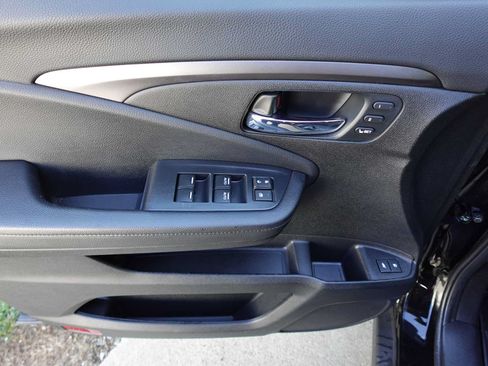 Used 2021 Honda Pilot EX-L image 11