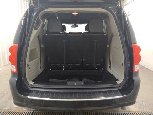 Used 2019 Dodge Grand Caravan SXT FWD image 29