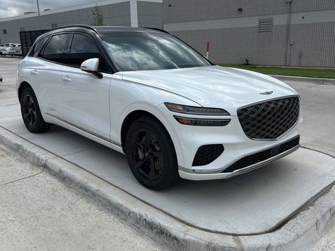 New 2026 Genesis GV70 2.5T Advanced AWD/4WD image 3
