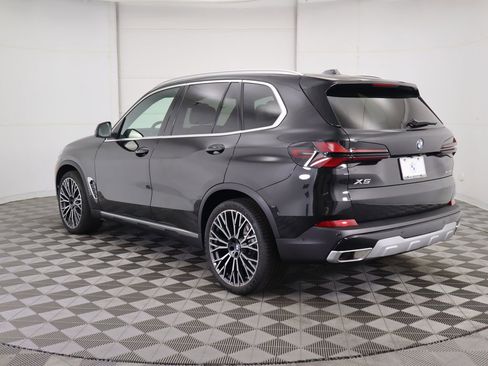 Used 2026 BMW X5 xDrive40i image 8