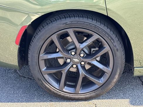 Used 2021 Dodge Charger SXT w/ Blacktop Package image 17