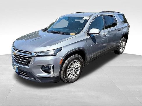 Used 2023 Chevrolet Traverse LT AWD/4WD image 10