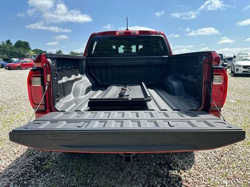 Used 2026 GMC Canyon Denali AWD/4WD image 13