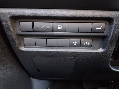 New 2025 Mitsubishi Outlander SE image 22