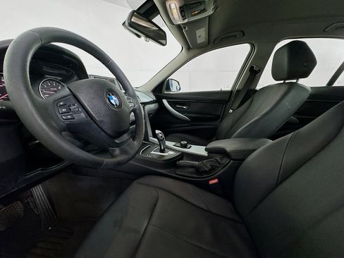 Used 2016 BMW 320i Sedan image 21