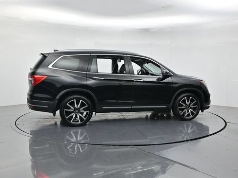 Used 2019 Honda Pilot Elite image 2