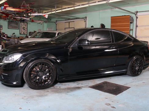 Used 2013 Mercedes-Benz C 63 AMG Coupe w/ Multimedia Pkg image 30