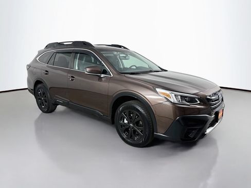 Used 2020 Subaru Outback Limited w/ Popular Package #2 AWD/4WD image 1