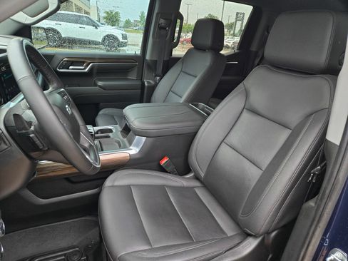 Used 2023 Chevrolet Silverado 1500 RST AWD/4WD image 23