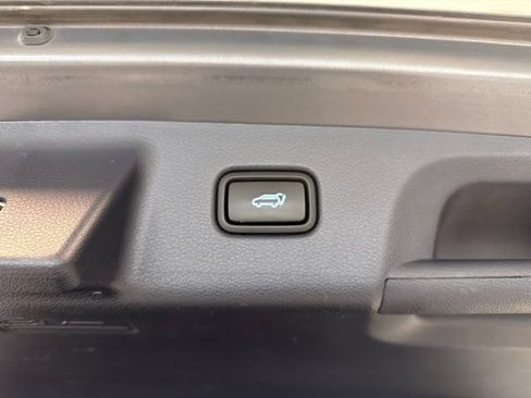 Used 2021 Hyundai Palisade SEL w/ Premium Package AWD/4WD image 20