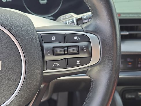 Certified 2023 Kia Sportage SX image 32