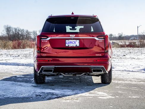 Used 2024 Cadillac XT6 Premium Luxury w/ Platinum Package image 3