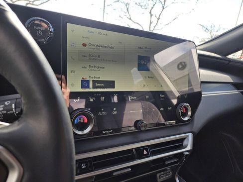 Used 2025 Lexus RX 450h AWD w/ Convenience Package image 14