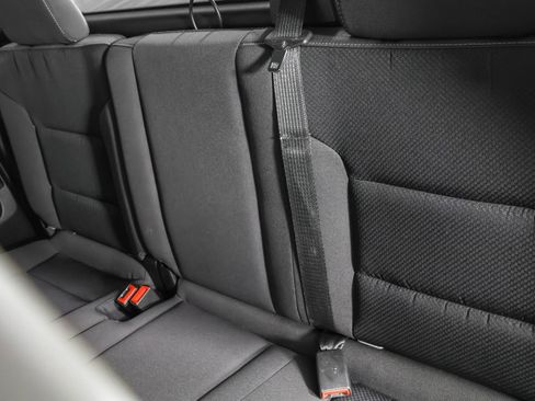 Used 2018 Chevrolet Silverado 1500 LT image 34