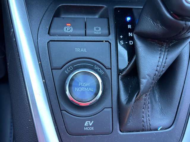 Used 2022 Toyota RAV4 XSE AWD/4WD image 21