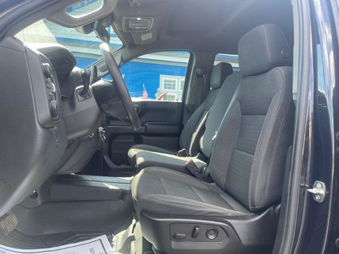Used 2022 Chevrolet Silverado 1500 Custom AWD/4WD image 5