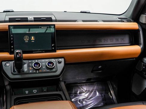 Used 2024 Land Rover Defender 130 X image 17