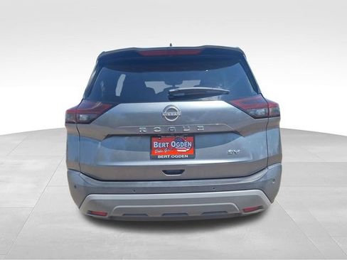 Certified 2023 Nissan Rogue SV w/ SV Premium B Package FWD image 7