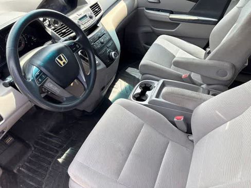 Used 2012 Honda Odyssey EX image 9