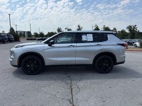 Used 2022 Mitsubishi Outlander SEL Black Edition AWD/4WD image 4