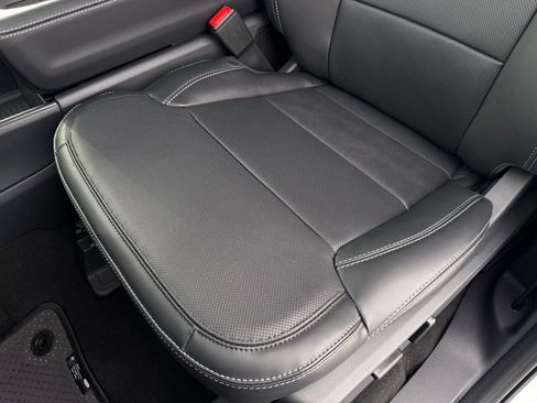 New 2025 Ford Expedition Max Platinum w/ Stealth Performance Package image 25