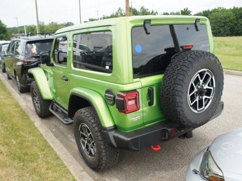 Used 2025 Jeep Wrangler Rubicon AWD/4WD image 6